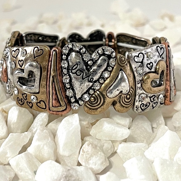 COPY - Heart  bracelet. - Picture 3 of 4